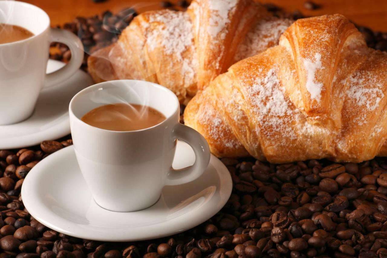 Bed and Breakfast Lombardo Roma Exterior foto